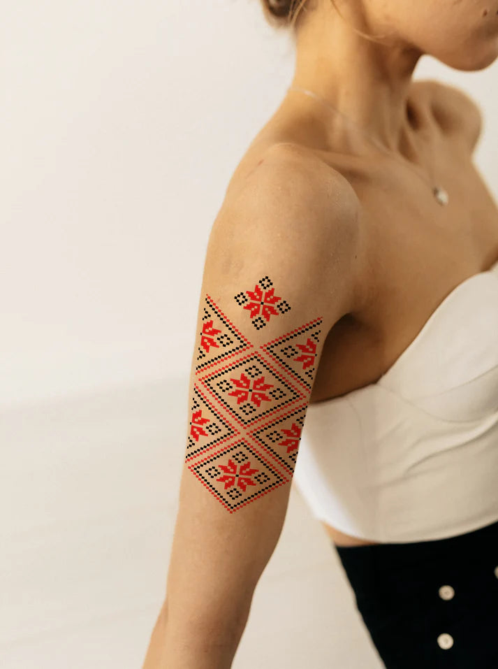 Ukrainian Embroidery "Vyshyvanka" and Poppies (SP-135)